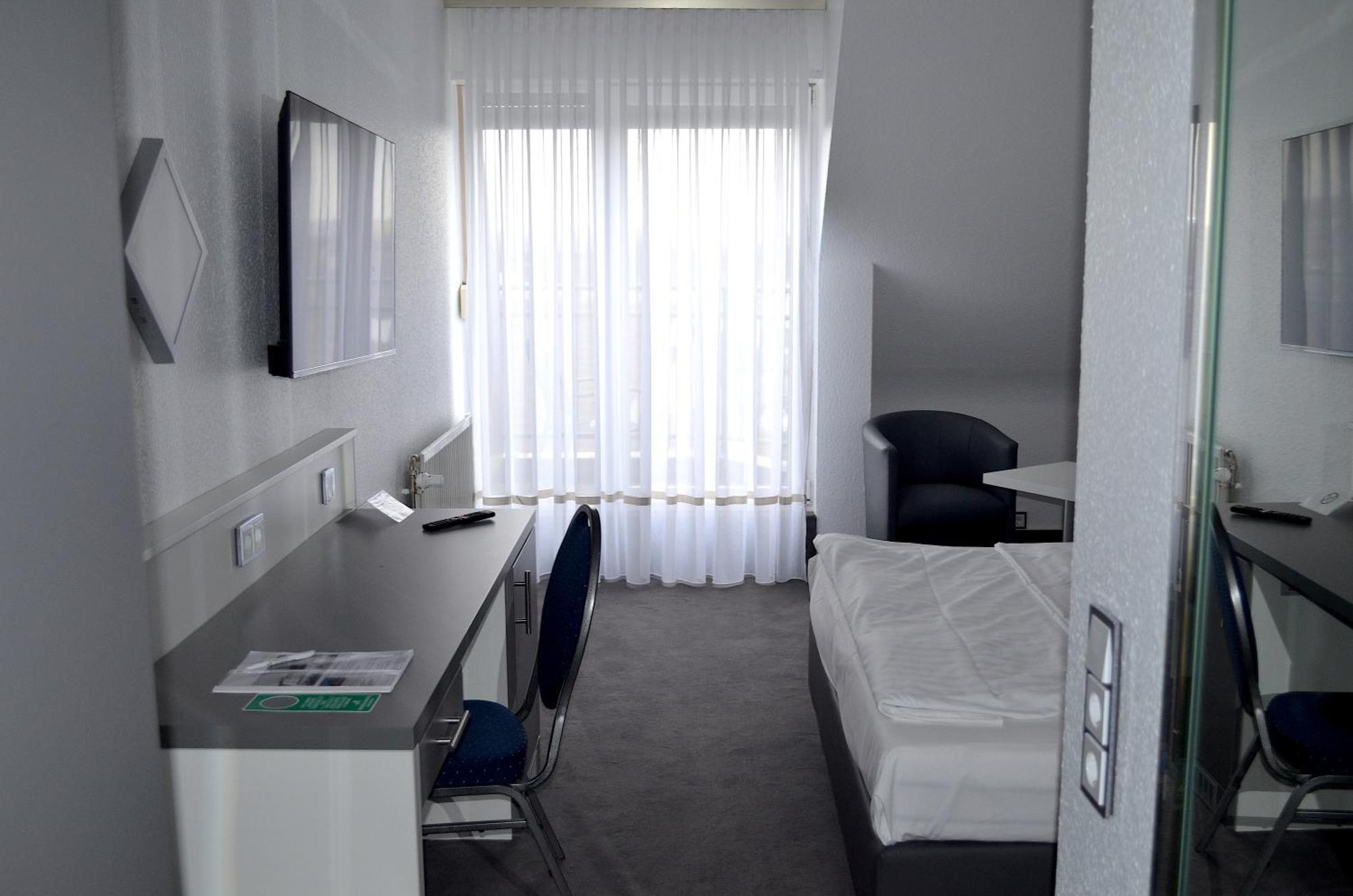 Weber Hotel Маннгейм Екстер'єр фото