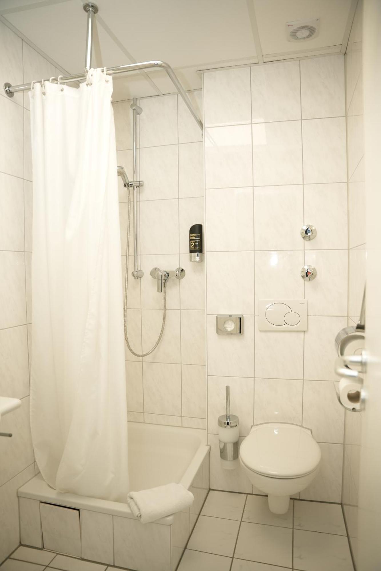 Weber Hotel Маннгейм Екстер'єр фото