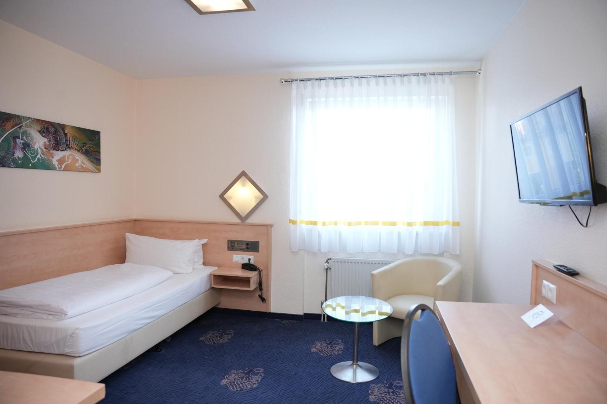 Weber Hotel Маннгейм Екстер'єр фото